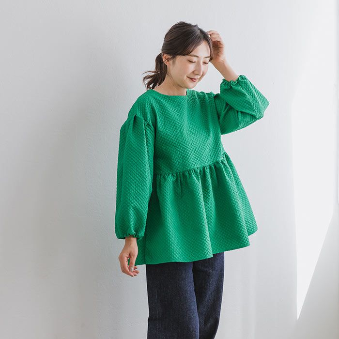 日本 ihuu - 甜美腰線壓紋後綁帶長袖上衣-黑