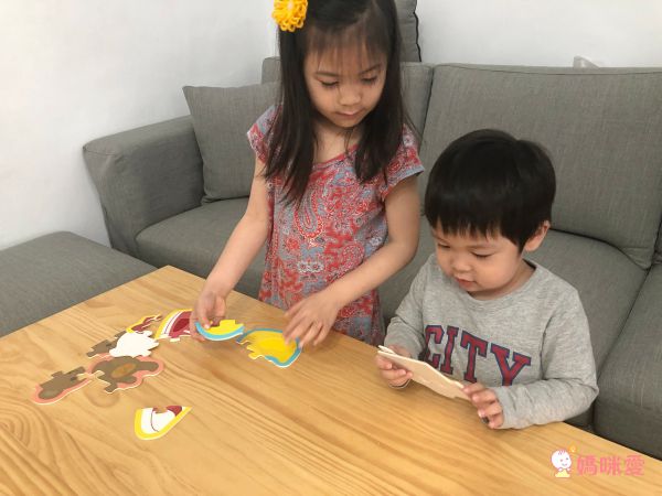 美國 mudpuppy - 觸感拼圖-威武恐龍-12片