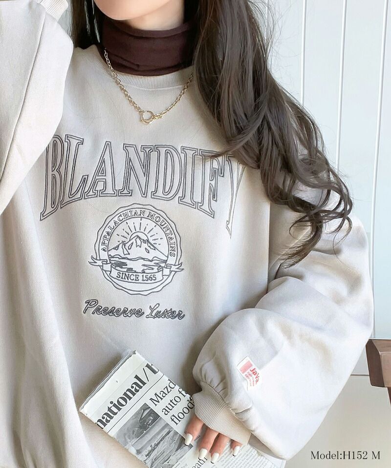 日本 Classical Elf - 圓領刷毛印花寬鬆大學T-黑