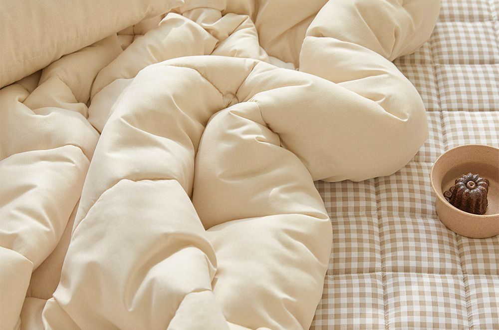 韓國 Maatila - 可水洗超細纖維桃皮感四季被-奶油白