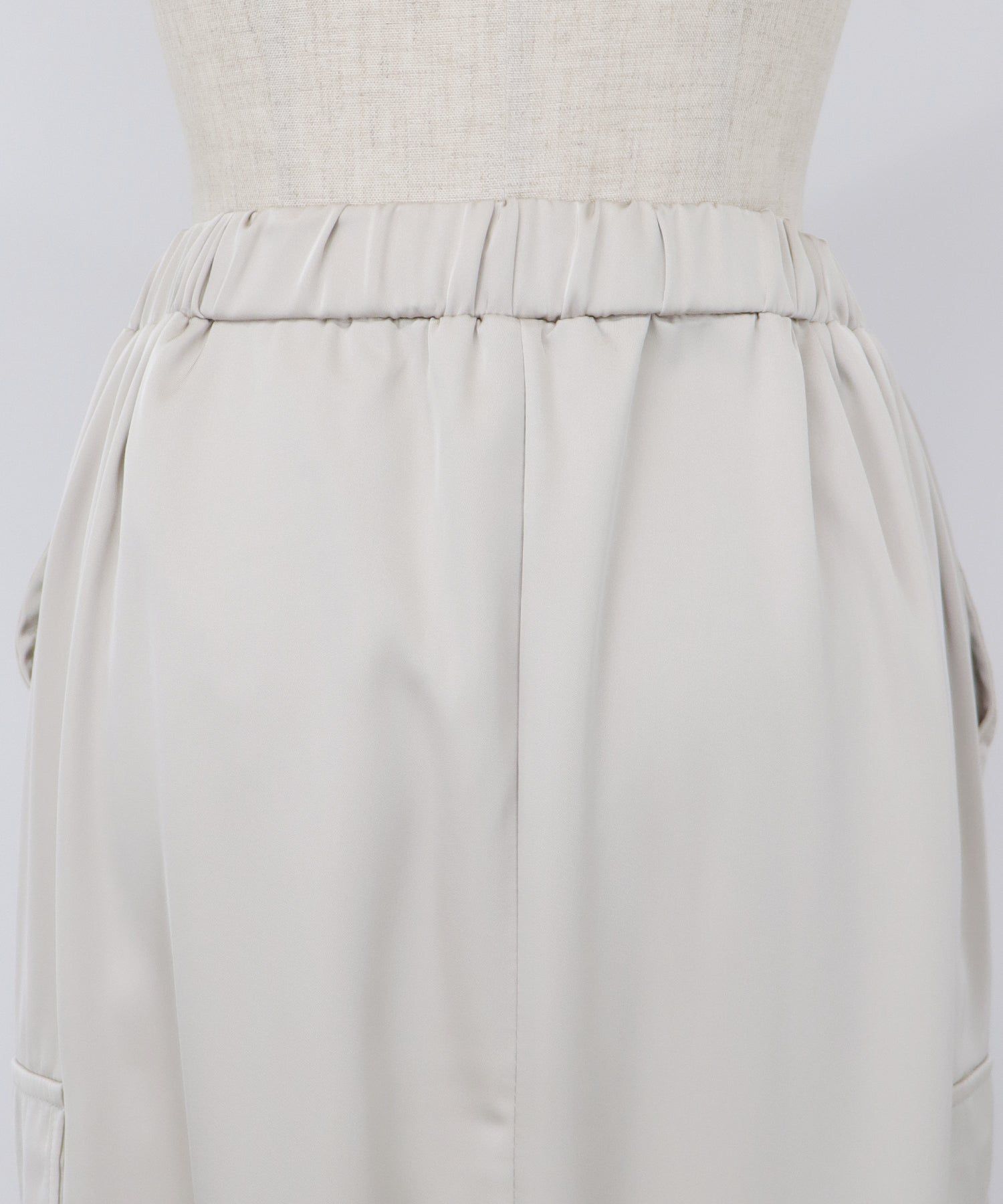 日本 BLUE EAST - 帥氣側抽繩工裝裙-深灰