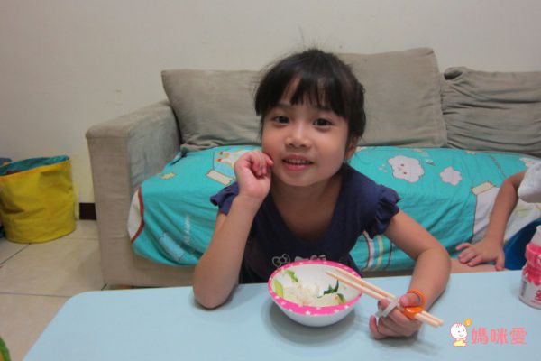 日本 Combi - 三階段彈力學習筷-左手-橘-＋贈學習筷環保收納袋