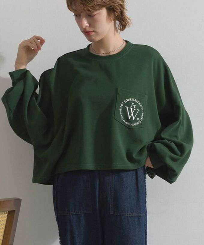 日本 Lupilien - 背後英文印花寬鬆休閒短版上衣-海軍藍