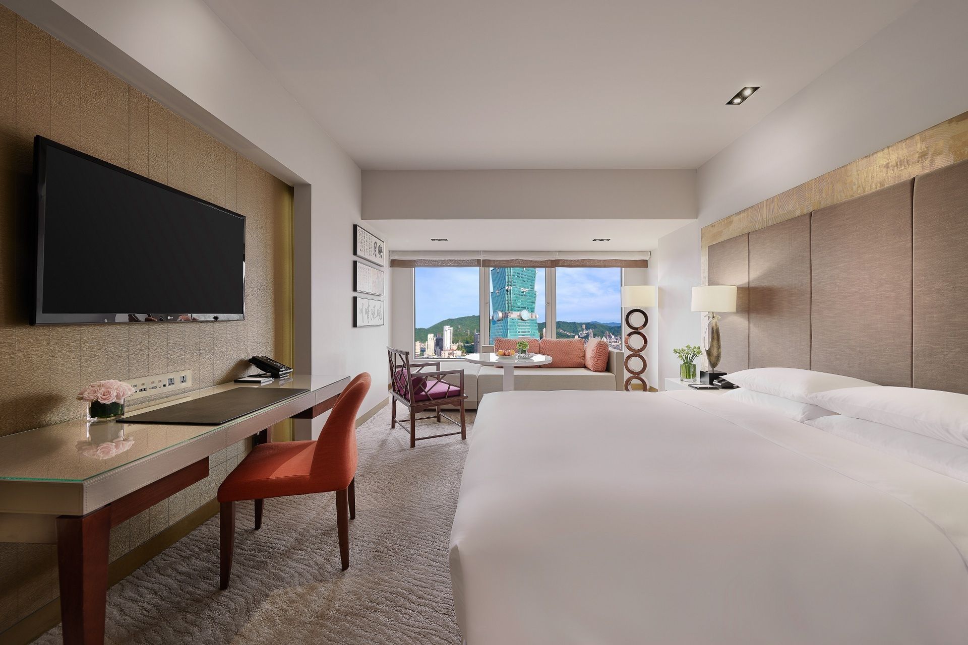 2大2小★暑假不加價【台北君悅】一泊二食豪華度假之旅