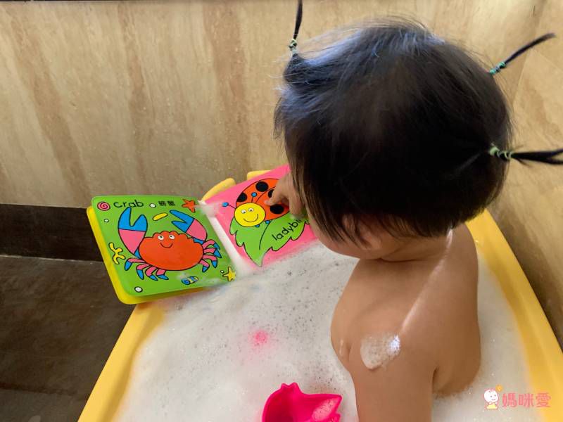 小瓢蟲中英雙語系列 ★啟蒙認知五書組★ 0歲開始看，依寶寶視覺發展階段設計！