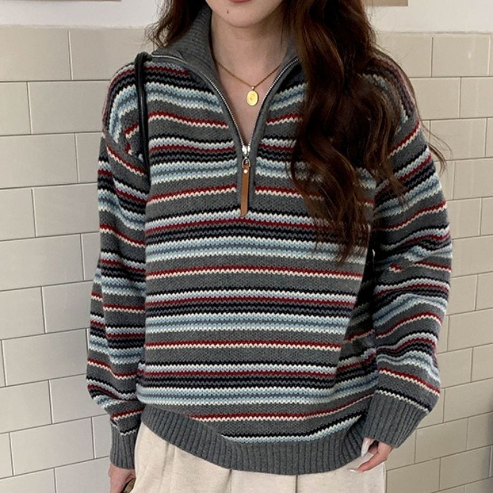 慵懶風格半拉鏈條紋長袖針織上衣-深灰 (F)