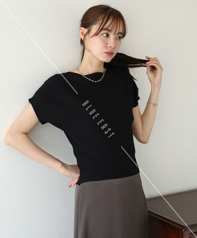 日本 BLUE EAST - 美型修身柔軟羅紋蝙蝠袖上衣-黑