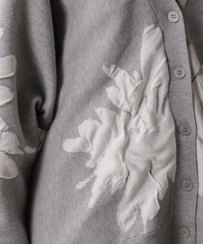 日本 Bab - 唯美花卉寬鬆感針織開襟外套-白