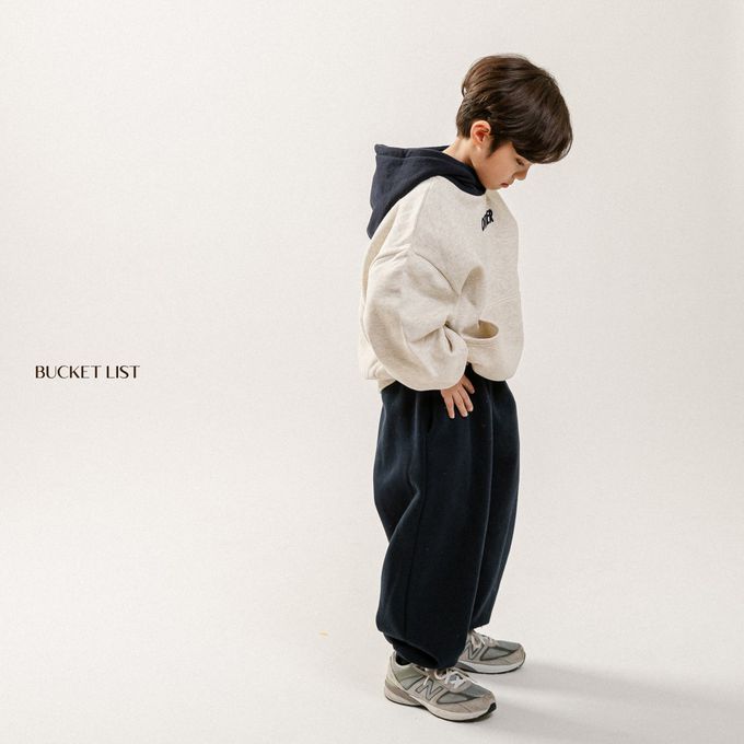 韓國 BUCKET LIST - (內磨毛)OTHER刺繡連帽T-咖啡
