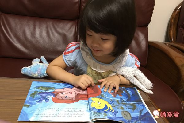 最低價73折起！【迪士尼英文盒裝套書】給3Y以上寶貝❤跟著喜歡的卡通角色學英文好easy✌