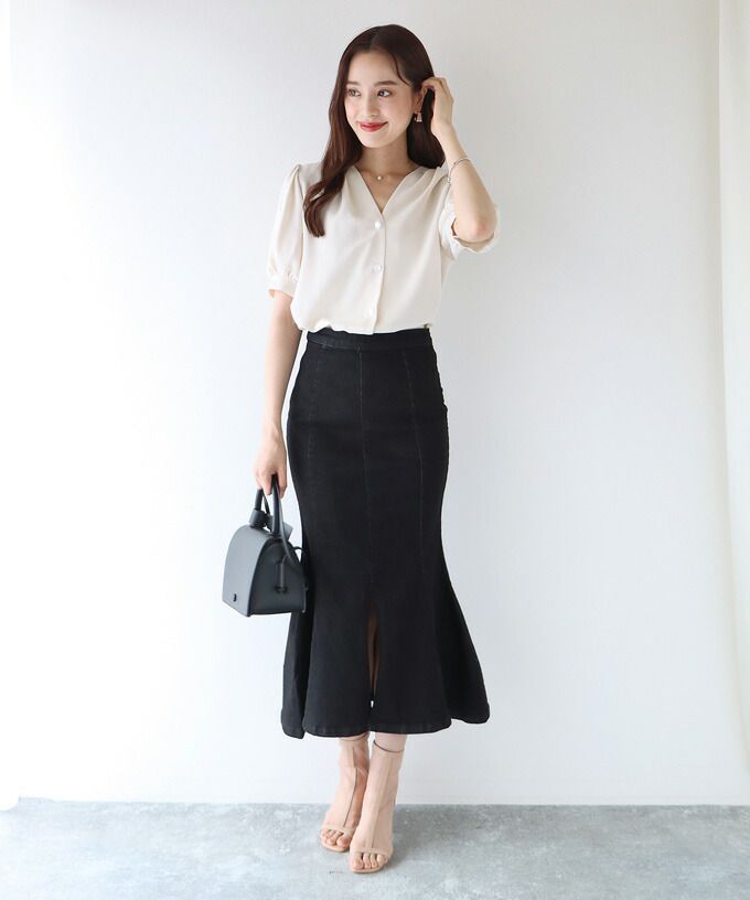 日本 BLUE EAST - 質感丹寧修身魚尾裙-深藍