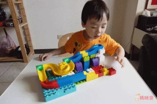 德國 HUBELiNO - 【擴充推薦】原廠大顆粒積木專用底板-560孔-藍色