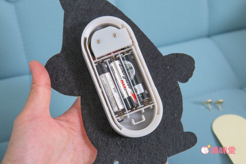 日本 TOYO CASE - LED 感應夜燈壁飾-小不點 (約12.2x2.3x19cm)