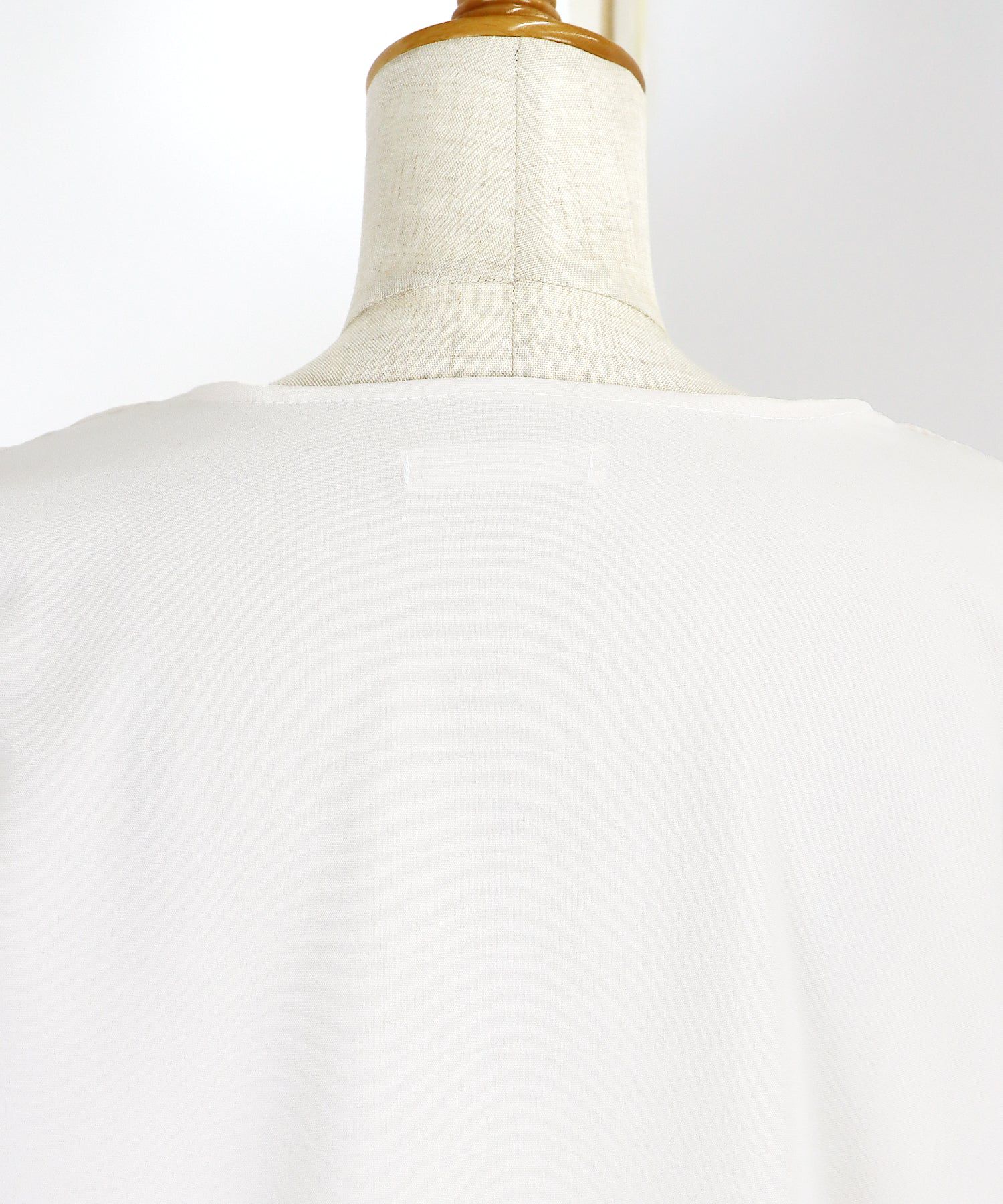 日本 BLUE EAST - 方領珍珠釦長袖襯衫-水藍