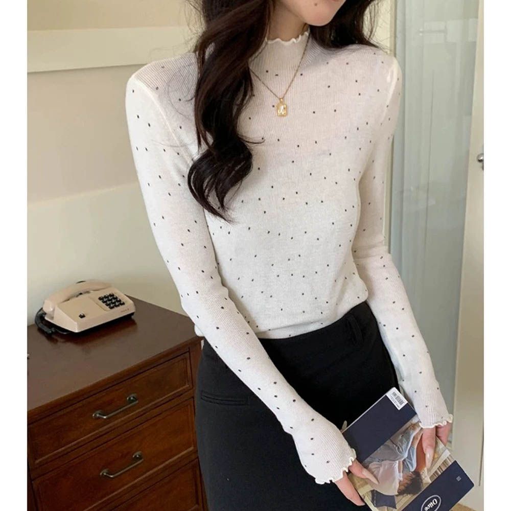 半高領木耳邊點點長袖針織上衣-米白 (F)