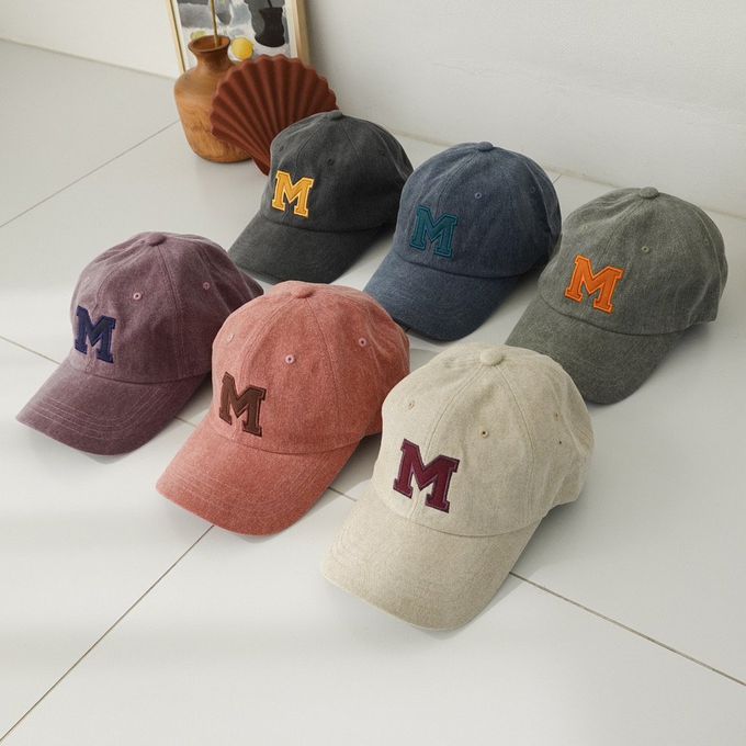 韓國配件連線 - M字裝飾棒球帽-磚紅 (FREE)