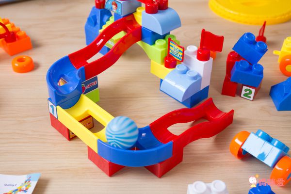 3 in 1 益智積木學習桌 ✖ 軌道滾球積木【獨家現省優惠】↗