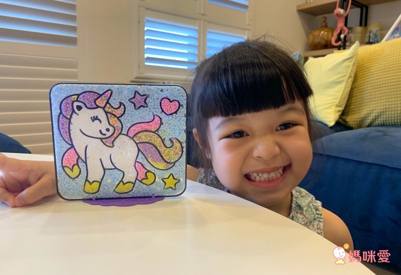 輕捏好塑形【美國Educational Insights 粒粒黏土】不卡指縫！