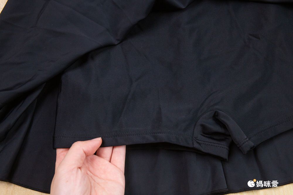 361° - 運動風短袖連身裙泳衣-熱帶樹葉-黑色