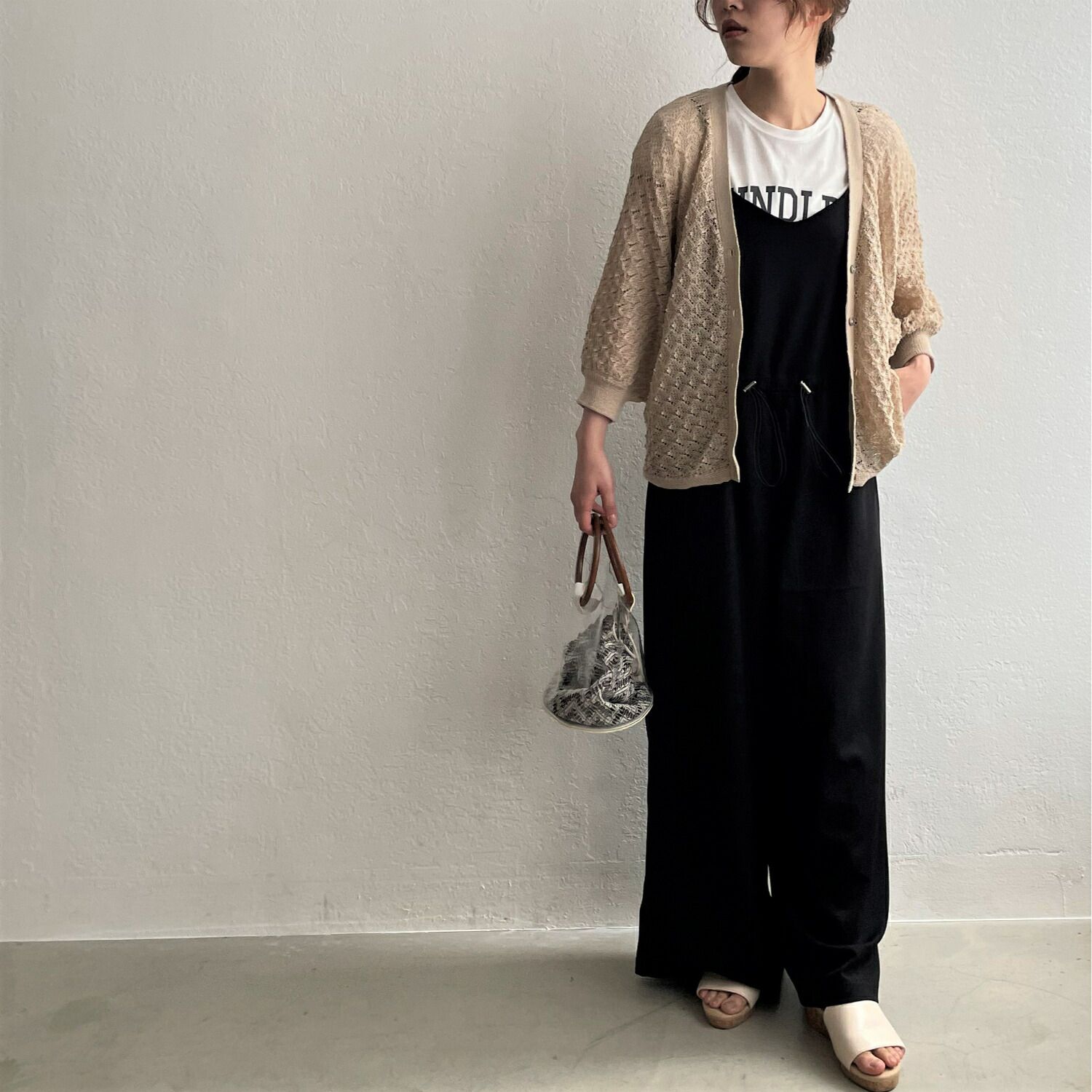 日本 ihuu - 2WAY氣質蕾絲鉤針薄外套-杏白