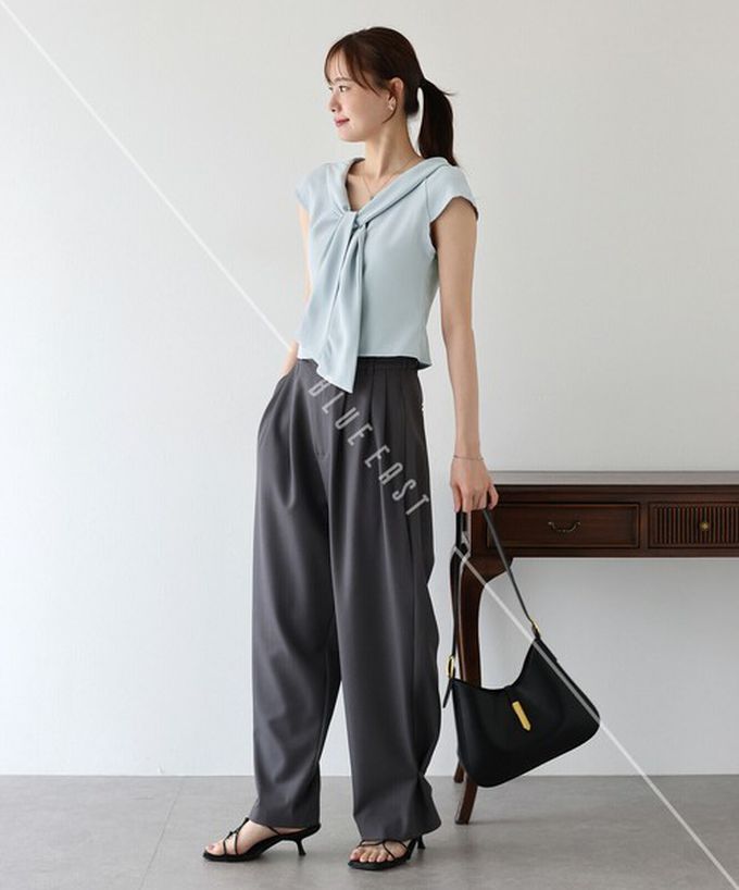 日本 BLUE EAST - 簡潔美型領巾法式袖上衣-煙燻藍 (M)