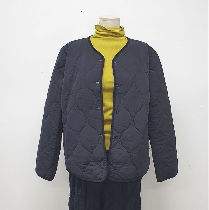 韓國 LANDING - 韓國製絎縫壓紋鋪棉圓領外套-黑 (FREE)