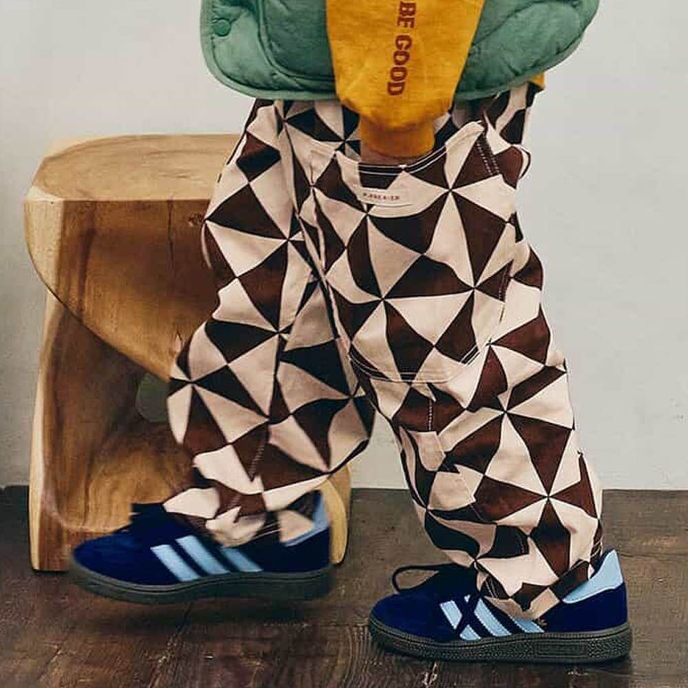 繽紛感印花斜紋布寬褲-菱格紋-咖啡X白