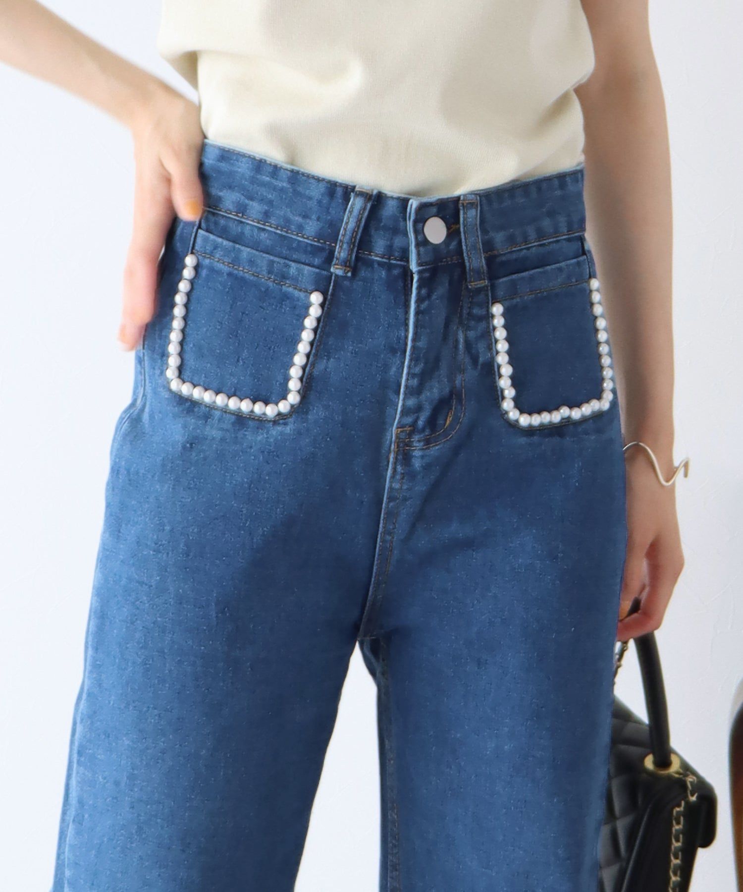 日本 BLUE EAST - 熱銷款 時尚珍珠點綴牛仔褲-B款-靛藍