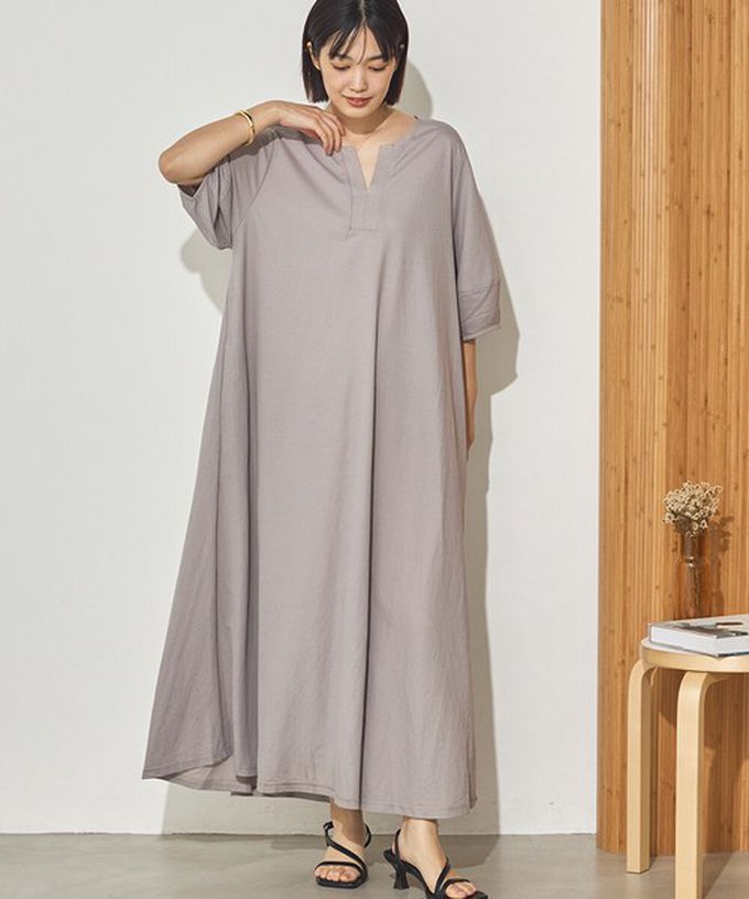 日本 Sans Souci 34+ - 接觸涼感 顯瘦A字鑰匙領五分袖洋裝-咖啡棕