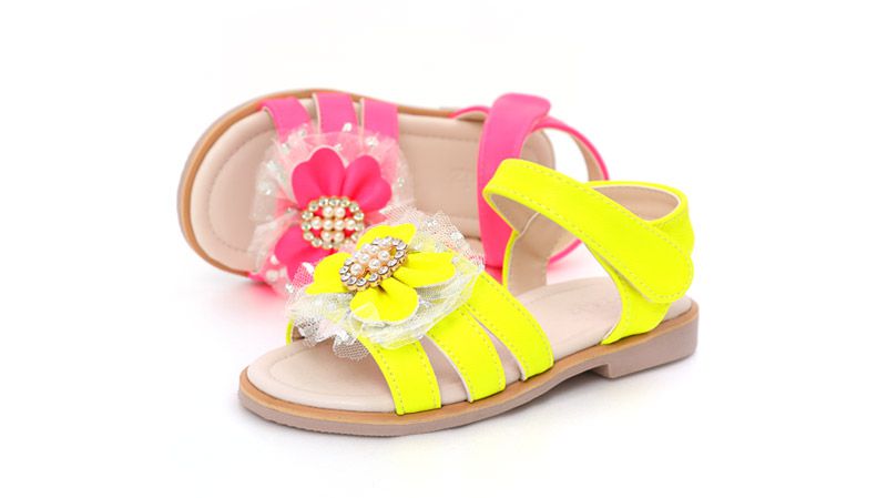 韓國 OZKIZ - 珍珠水晶蝴蝶結魔鬼氈涼鞋-草莓粉