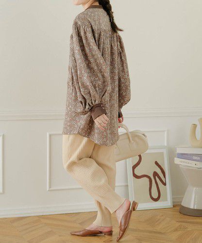 日本 Bou Jeloud - 森林碎花澎澎袖襯衫-摩卡