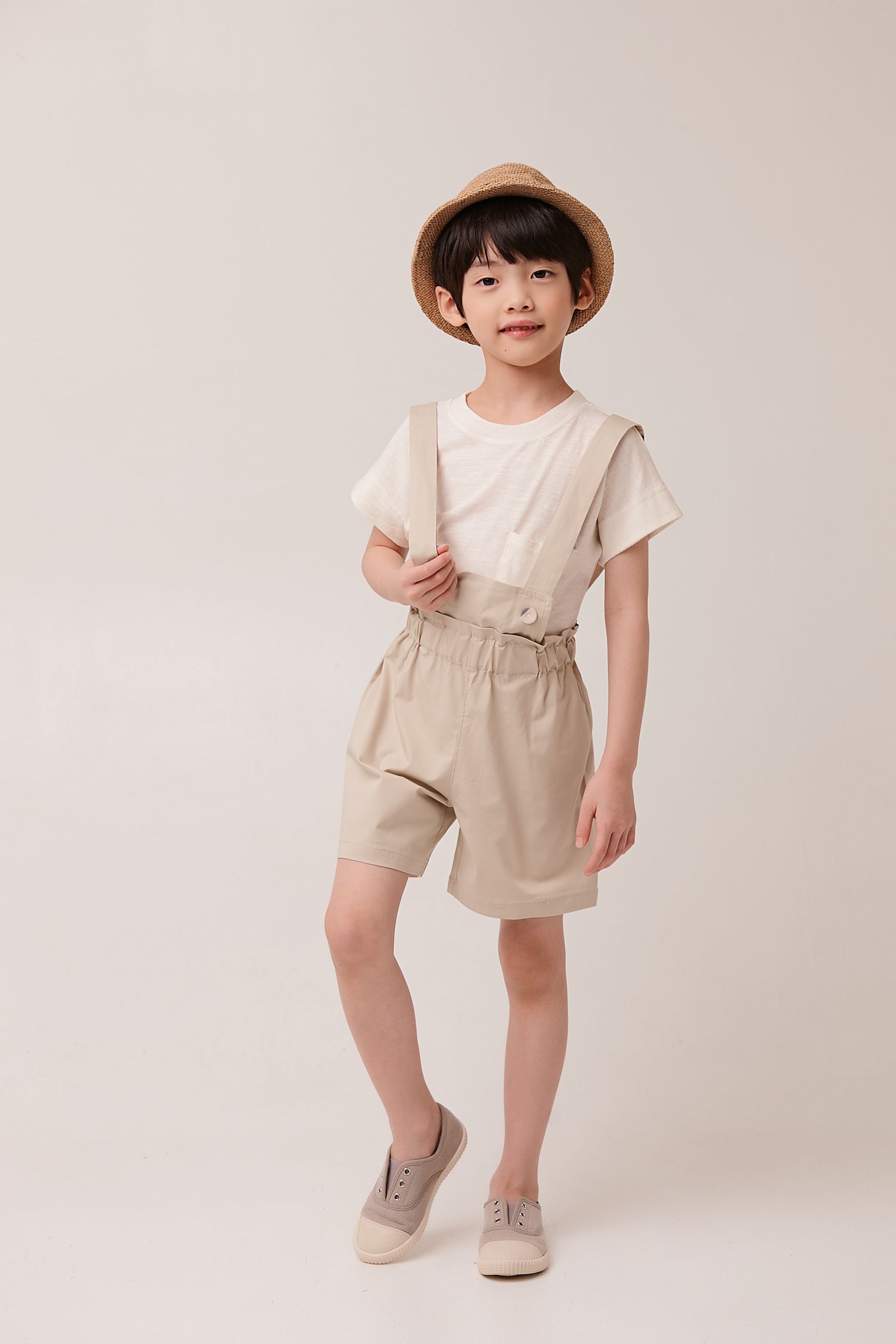 韓國 Coco Bang - 假鈕釦裝飾吊帶褲-杏