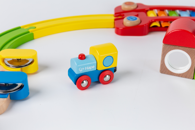 德國 Hape - 彩虹音樂木製軌道玩具