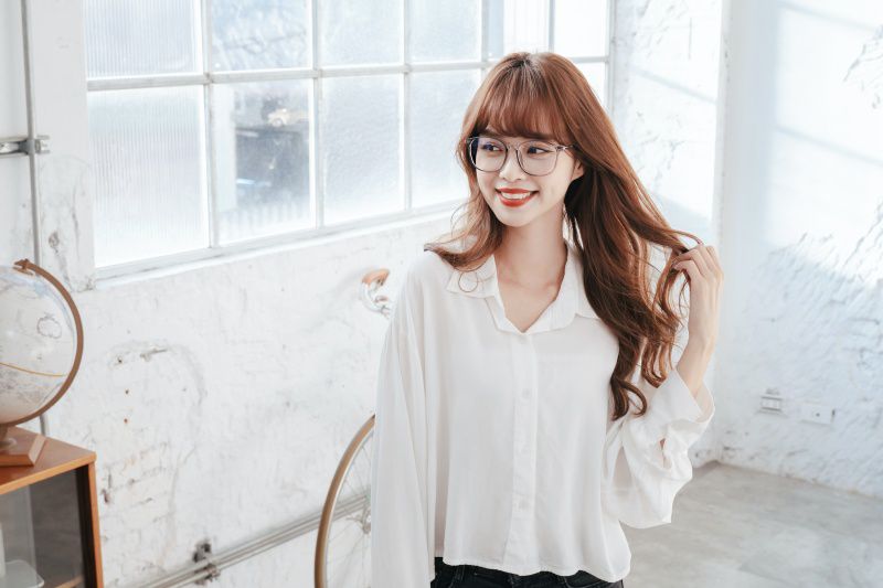 ALEGANT - 日系基本款輕量造型微透灰TR90輕量方框金屬鏡腳UV400濾藍光眼鏡