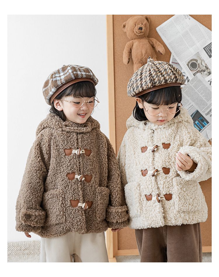 TONGMO - 立體造型羊羔絨牛角釦連帽外套-熊耳朵-米色