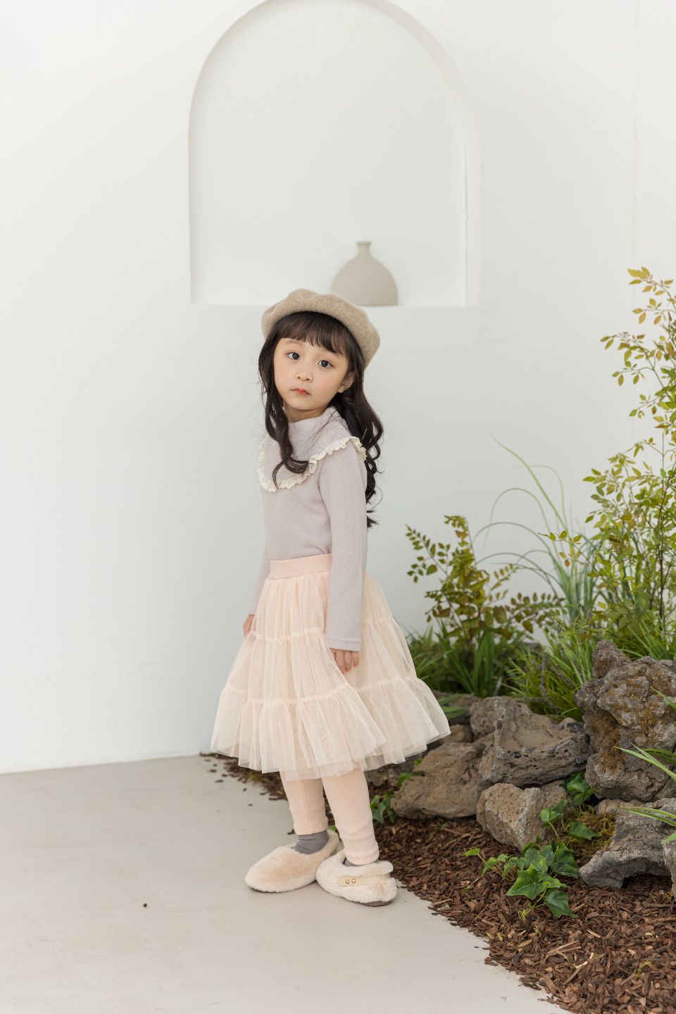 韓國 Orange Mom - 蕾絲荷葉滾邊領拉絨上衣-杏