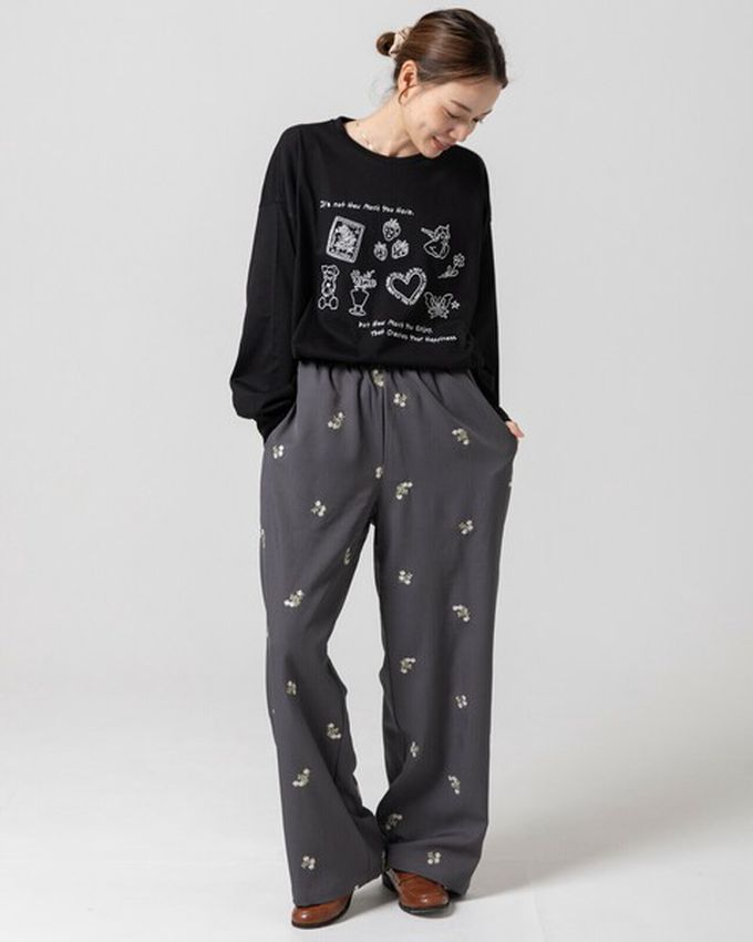 日本 gleam - 甜蜜刺繡印花休閒寬版長袖T恤-白