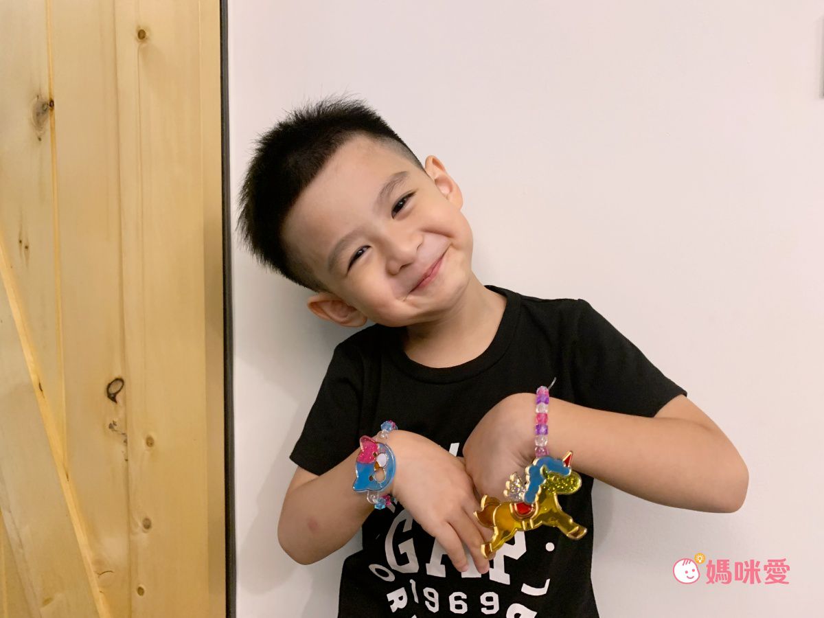 韓國 AMOS - 6色項鍊手鍊主題DIY玻璃彩繪膠