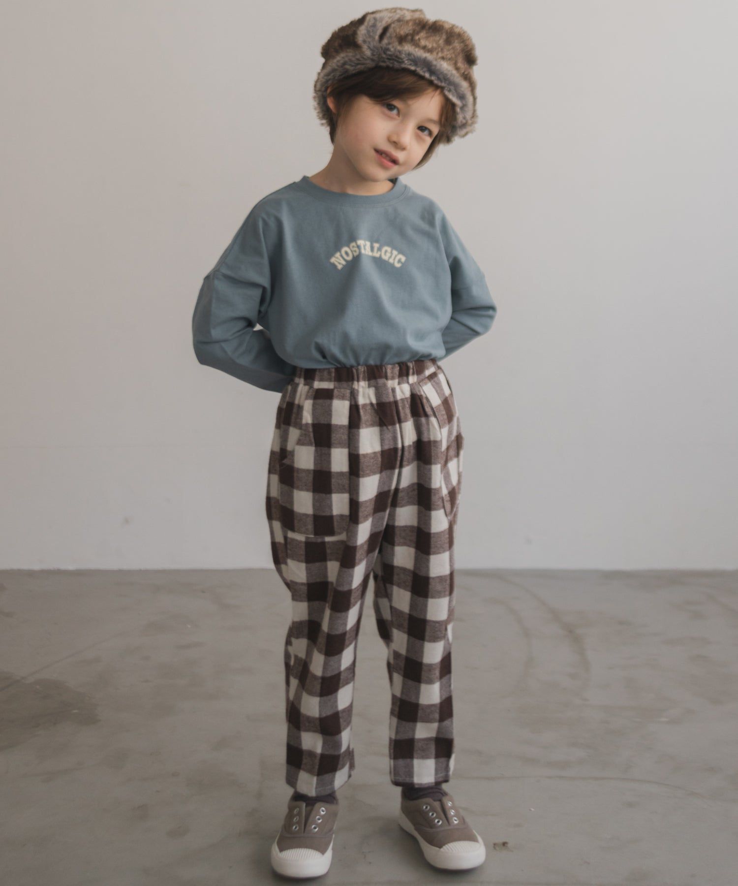 日本 PAIRMANON - 百搭鬆緊長褲-細直條紋-黑