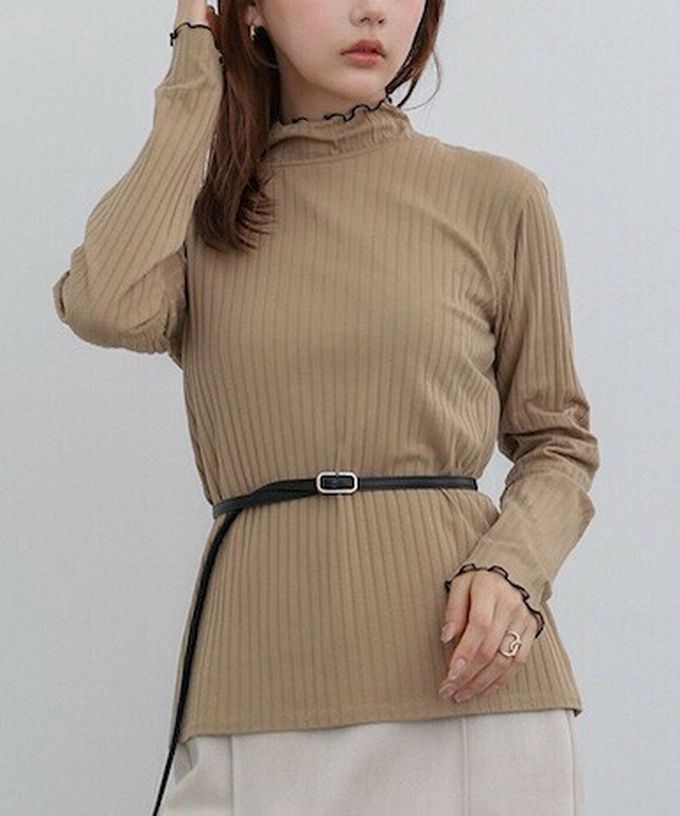 日本 Bab - 木耳滾邊典雅羅紋長袖上衣-高領-象牙 (M)