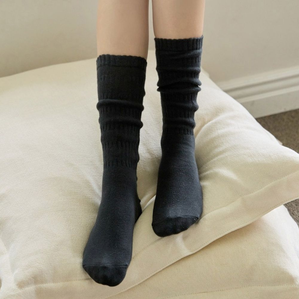 韓製皺摺造型中筒長襪-黑 (Free[230~260mm])