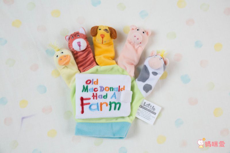 英文操作書特輯♚ 寶貝從小接觸英文的好法寶，英國童謠有聲書♬