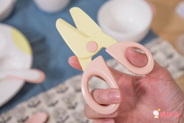 日本 Richell 利其爾TLI豪華餐具組禮盒