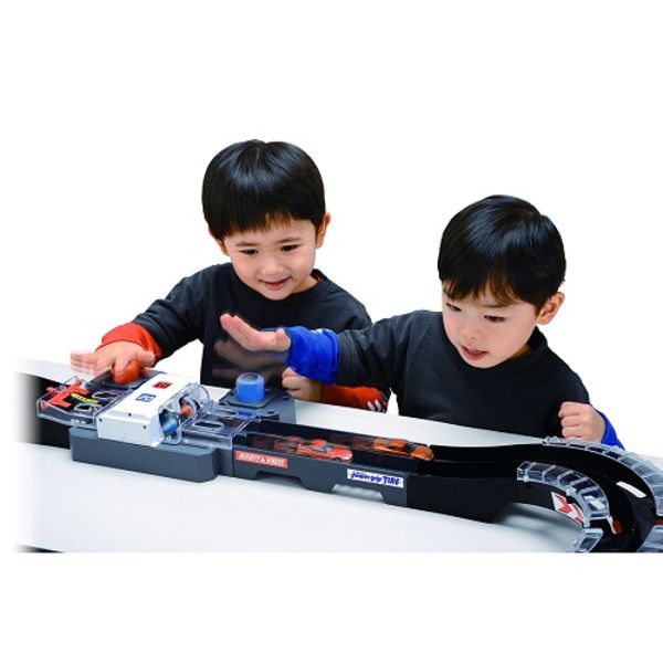 Tomica - TOMICA激速賽車場