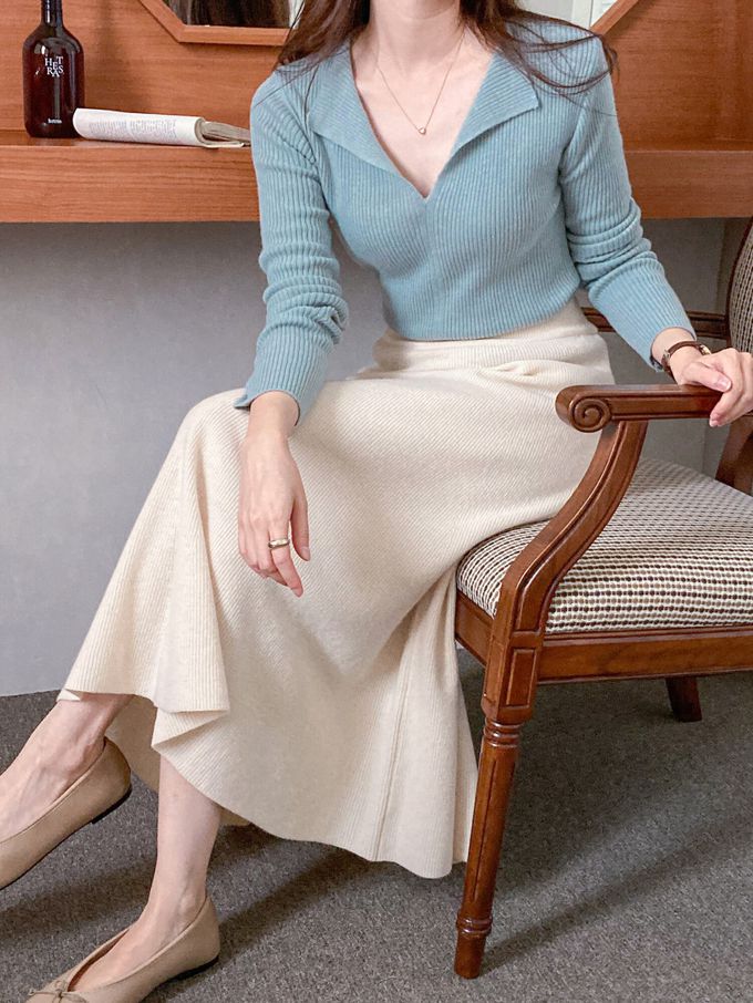 韓國女裝連線 - 浪漫開衩領羊毛針織上衣-燕麥杏 (FREE)