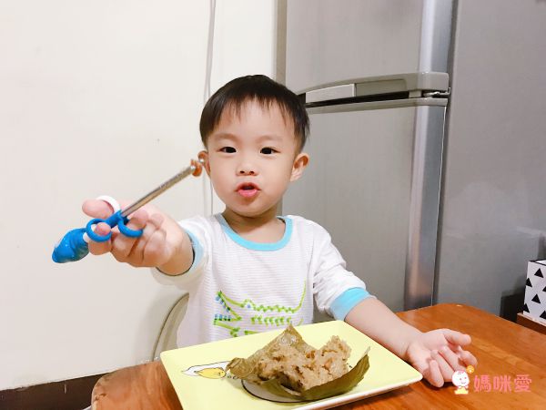 人氣港式點心【新葡苑】大廚蘿蔔糕、小豬流沙包 ✦ 超值優惠價，現買現賺！