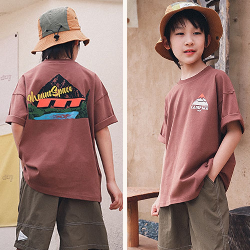 純棉圓領短袖上衣-森林湖泊-紅棕