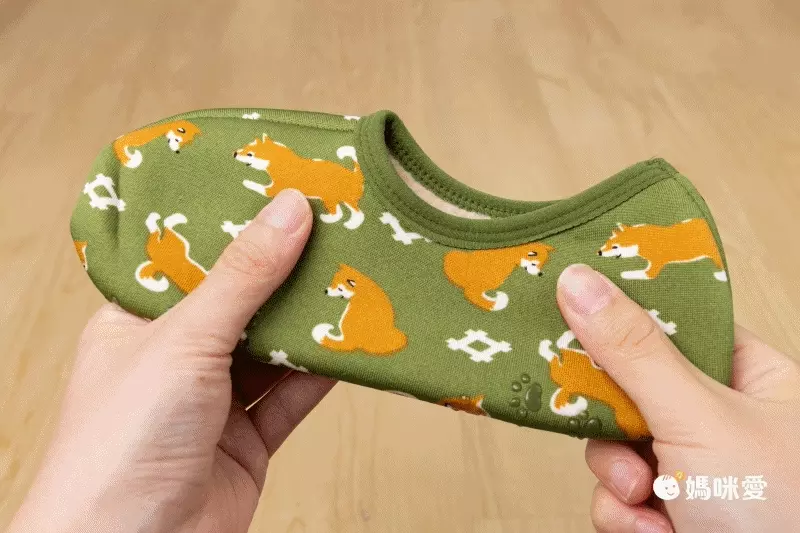 日本丸和 - 雙層機能裏起毛防滑室內襪-素色-黑 (21-25cm)-短筒