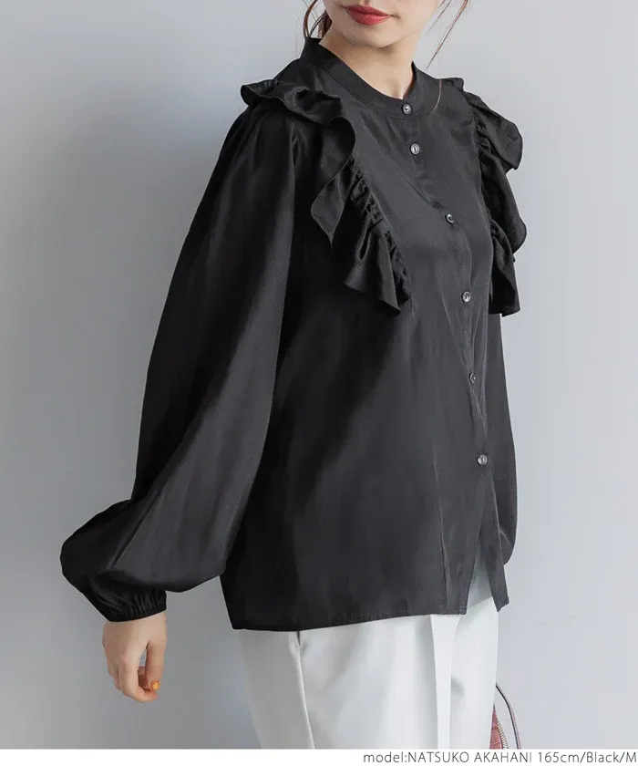 日本 COCA - 荷葉邊光澤緞面長袖襯衫-簡約黑