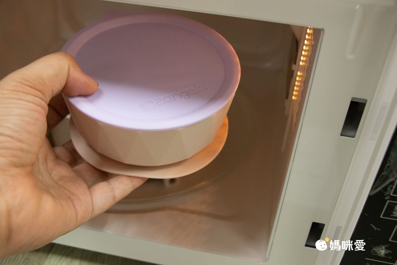 自由組裝好攜帶！台灣製【2angels】矽膠拼圖隨行餐盤